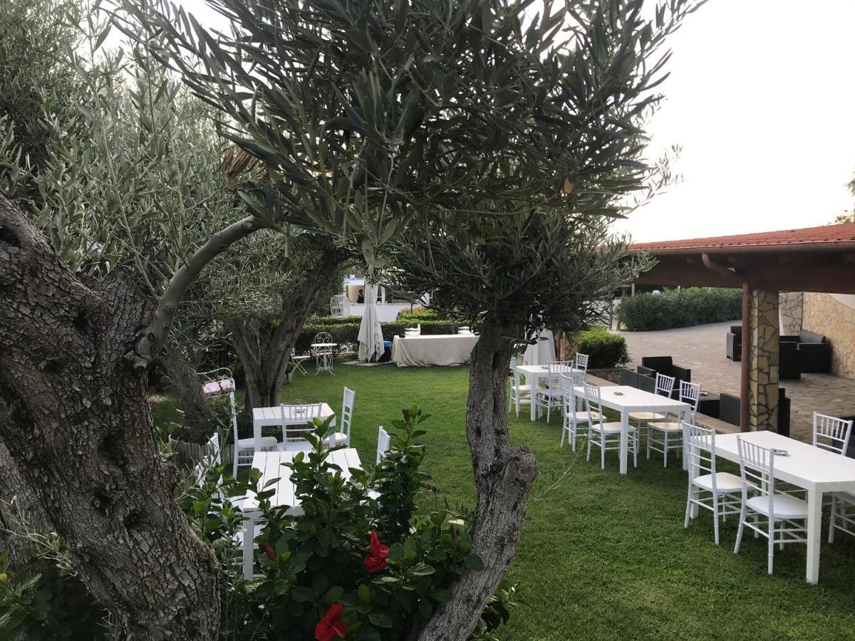 villalessandra Civitavecchia Exteriör bild